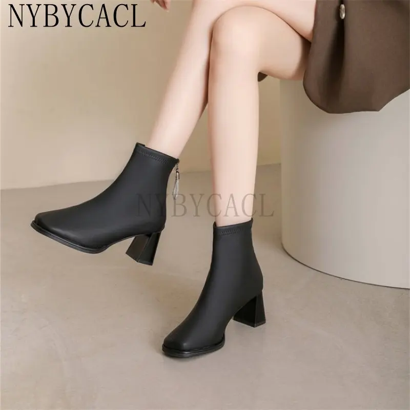 New Women Ankle Boots Thick Heels Short Boot Fashion Winter Shoes Women Ins Autumn Daily Office Lady Footwear Size 35-40
New Women Ankle Boots Thick Heels Short Boot Fashion Winter Shoes Women Ins Autumn Daily Office Lady Footwear Size 35-40