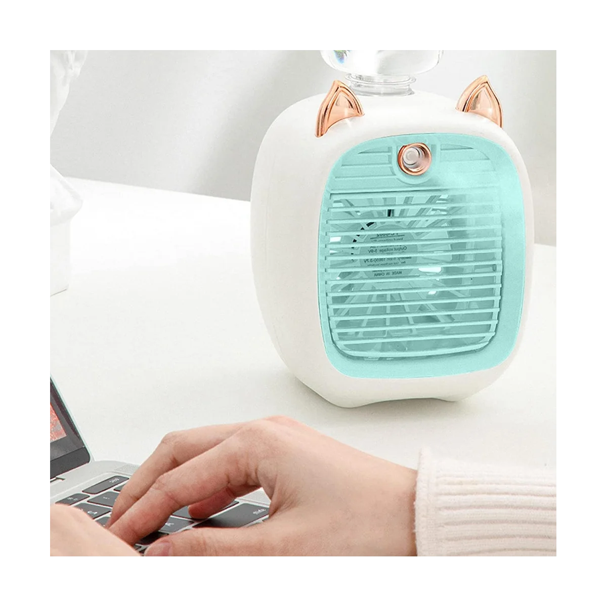 Water Air Conditioning Fan, Mini Fan, USB Fan, Desktop Turbo Spray Humidification Cooler Gray & White
Water Air Conditioning Fan, Mini Fan, USB Fan, Desktop Turbo Spray Humidification Cooler Gray & White
