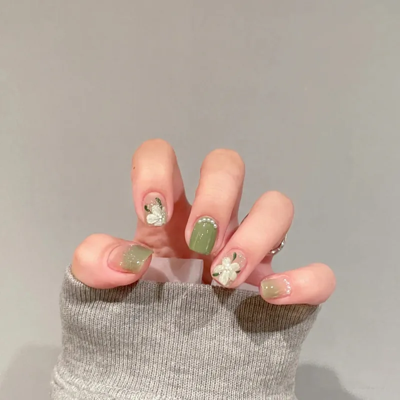 24Pcs/Box Pearl Fake Nails Press On Nails Short Square Head Green French Tips Nail Set Press On Nail With 24Pcs Sticker Nail Art
24Pcs/Box Pearl Fake Nails Press On Nails Short Square Head Green French Tips Nail Set Press On Nail With 24Pcs Sticker Nail Art