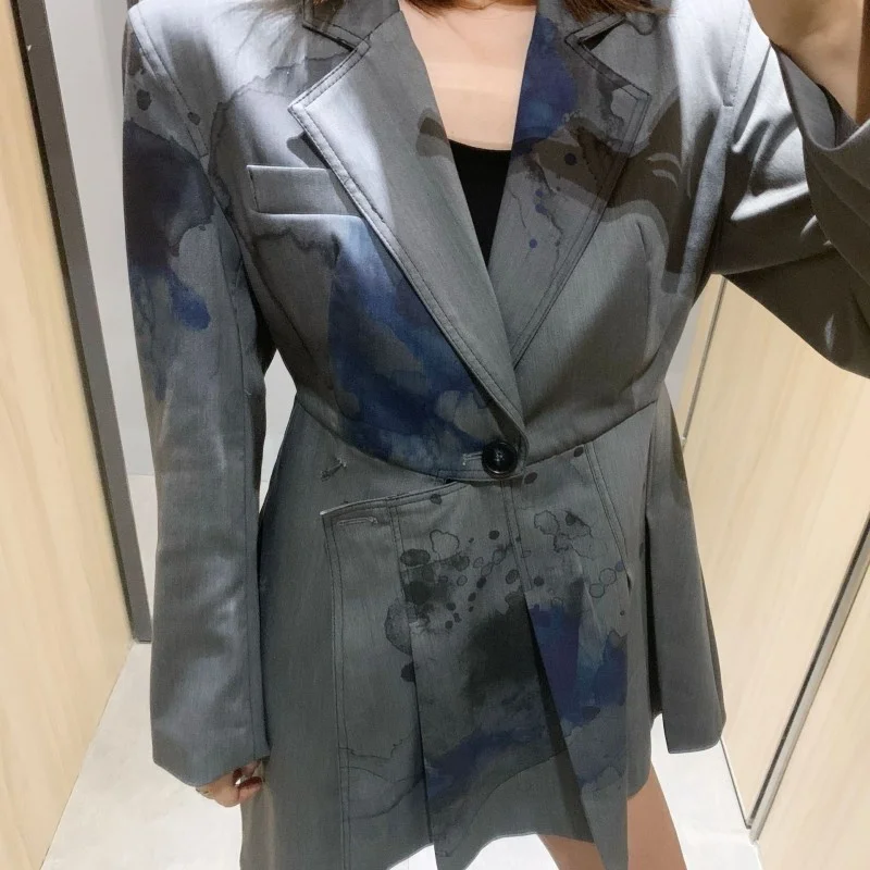 Autumn Women Print Pleated Blazer Designer Single Button Slim Suit Jacket Chinese Style Lapel Party Office Lady Coat Grey
Autumn Women Print Pleated Blazer Designer Single Button Slim Suit Jacket Chinese Style Lapel Party Office Lady Coat Grey