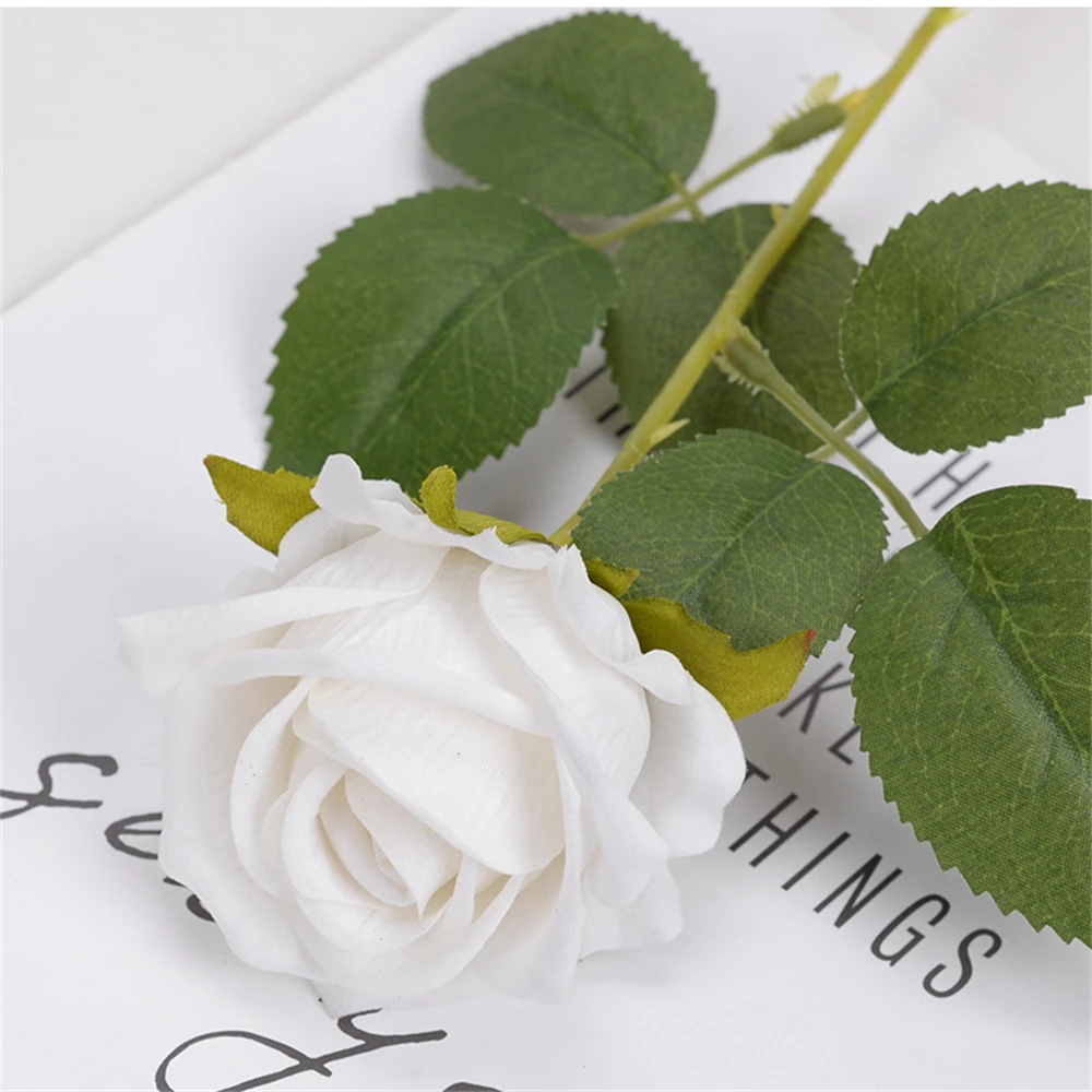 Single Branch Flannel Roses Valentine's Day Gift Wedding Fake Flower Diy Real Touch Artificial Flowers For Wedding Party
Single Branch Flannel Roses Valentine's Day Gift Wedding Fake Flower Diy Real Touch Artificial Flowers For Wedding Party