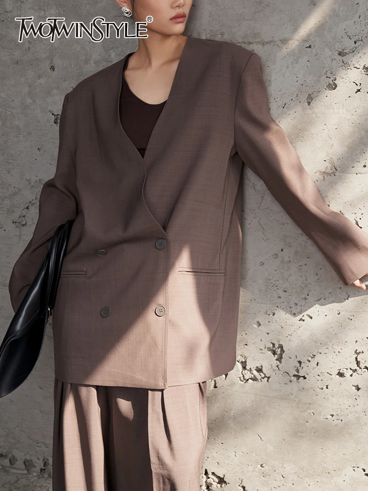 TWOTWINSTYLE Solid Casual Loose Blazers For Women V Neck Long Sleeve Patchwork Double Breasted Blazer Female Fashion Clothing
TWOTWINSTYLE Solid Casual Loose Blazers For Women V Neck Long Sleeve Patchwork Double Breasted Blazer Female Fashion Clothing