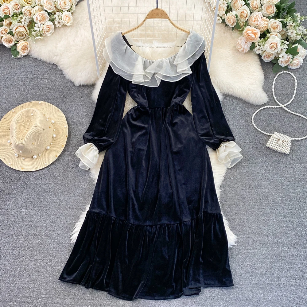 Gentle Wind Retro Temperament Round Collar Flounces Back Spell Receive Waist Slim Place Velvet Dress
Gentle Wind Retro Temperament Round Collar Flounces Back Spell Receive Waist Slim Place Velvet Dress