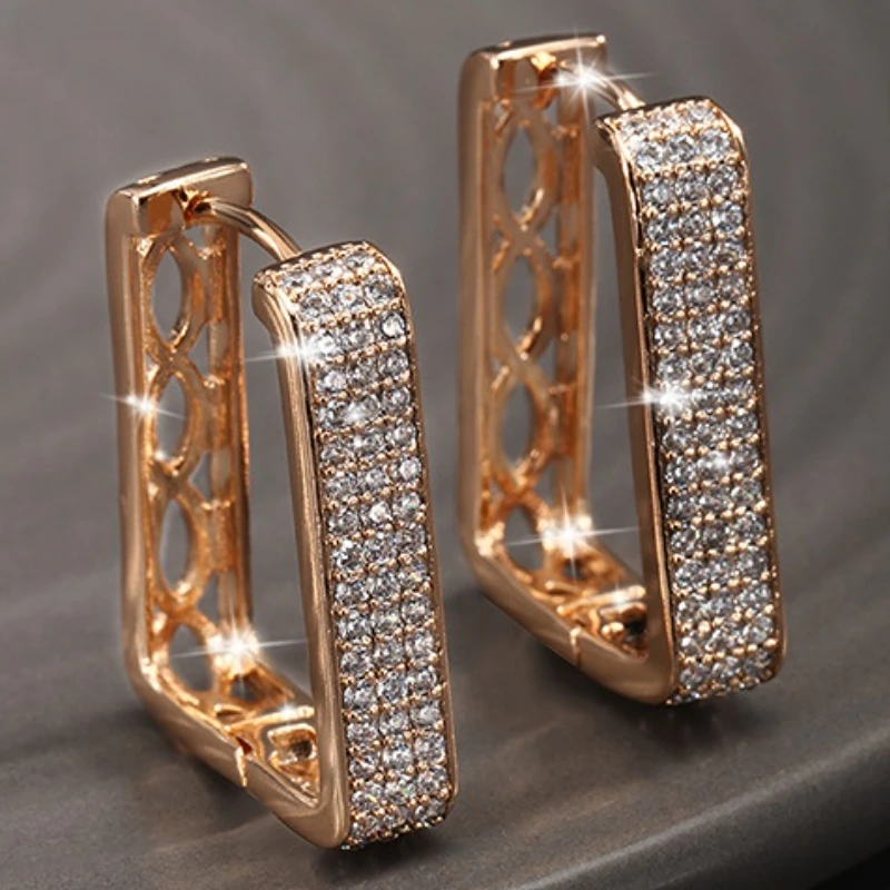 Square Circle Hoop Earrings 18k Gold Plated Ear Buckle Earrings for Women Cubic Zircon Geometric Hoop Earrings Party Jewelry
Square Circle Hoop Earrings 18k Gold Plated Ear Buckle Earrings for Women Cubic Zircon Geometric Hoop Earrings Party Jewelry