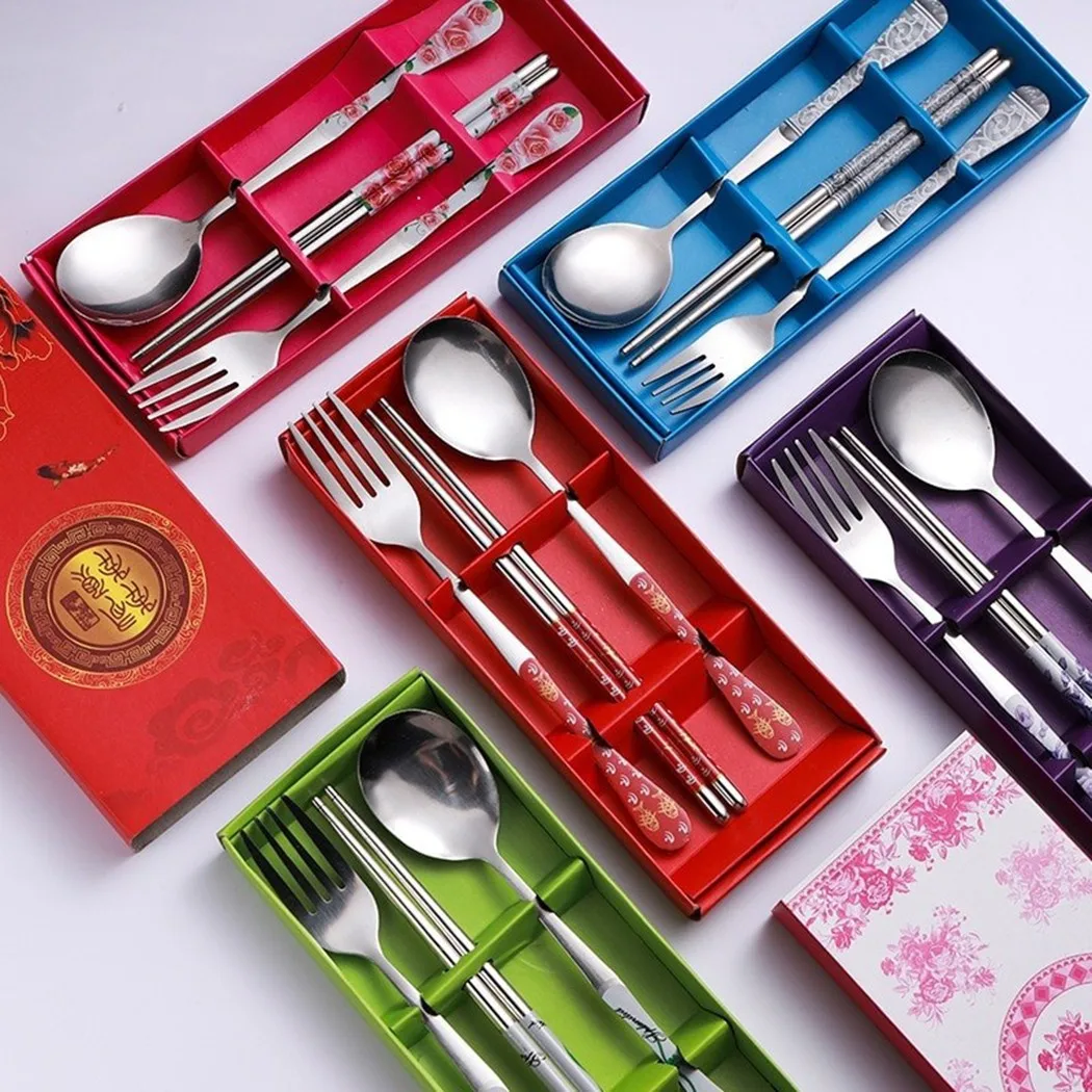 3PCS Chopstick Spoon Fork Gift Set Blue And White Porcelain Stainless Steel Portable Tableware Student Gifts Kitchen Supplies
3PCS Chopstick Spoon Fork Gift Set Blue And White Porcelain Stainless Steel Portable Tableware Student Gifts Kitchen Supplies