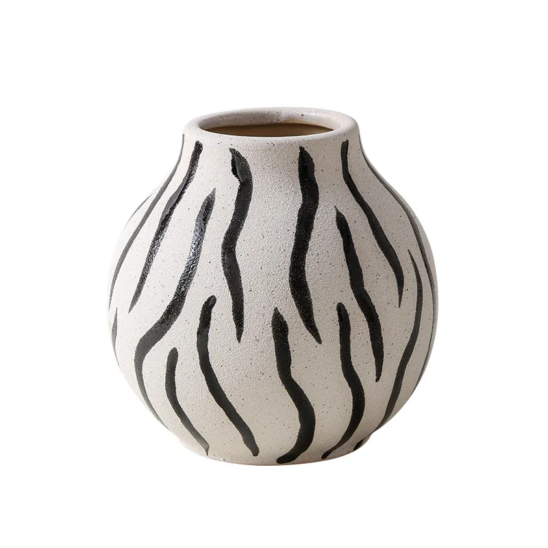 Vase Decoration Simple Ceramic Household Flower Utensil Living Room Dining Room Flower Bedroom Home Decoration
Vase Decoration Simple Ceramic Household Flower Utensil Living Room Dining Room Flower Bedroom Home Decoration