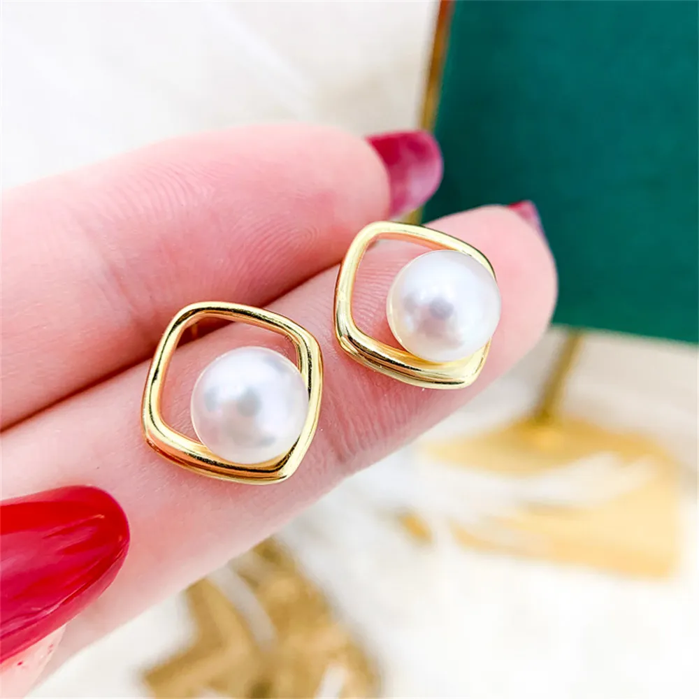 DIY Pearl Ear Stud Accessories S925 Sterling Silver Jewelry Gold Ear Stud Female Empty Fit 6-8mm Beads 
DIY Pearl Ear Stud Accessories S925 Sterling Silver Jewelry Gold Ear Stud Female Empty Fit 6-8mm Beads