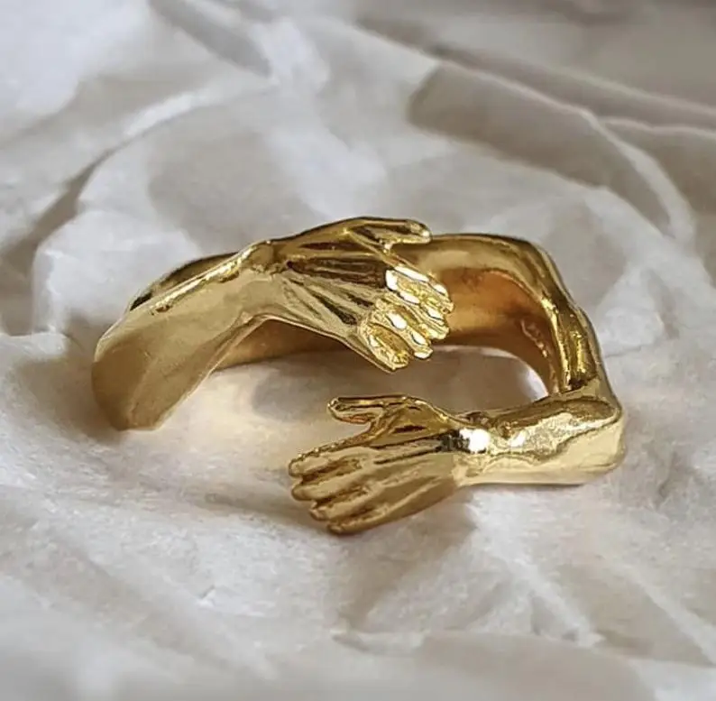 New Ins Vintage Romantic Love Hug Carved Hand Ring Love Forever Adjustable Hand Hug Ring For Women Men Fashion Aesthetic Jewelry
New Ins Vintage Romantic Love Hug Carved Hand Ring Love Forever Adjustable Hand Hug Ring For Women Men Fashion Aesthetic Jewelry