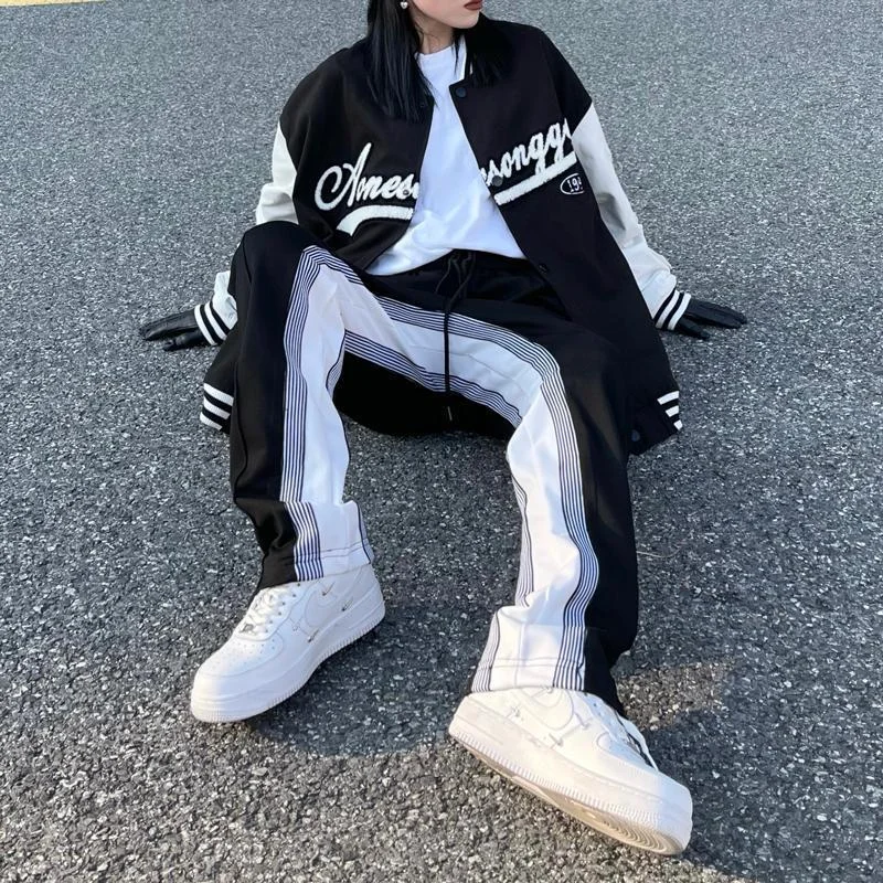 Europea American Hiphop Pants High Street Ins Niche High-end Sense Fried Street Retro Straight Loose Sweatpants Zipper Slit
Europea American Hiphop Pants High Street Ins Niche High-end Sense Fried Street Retro Straight Loose Sweatpants Zipper Slit