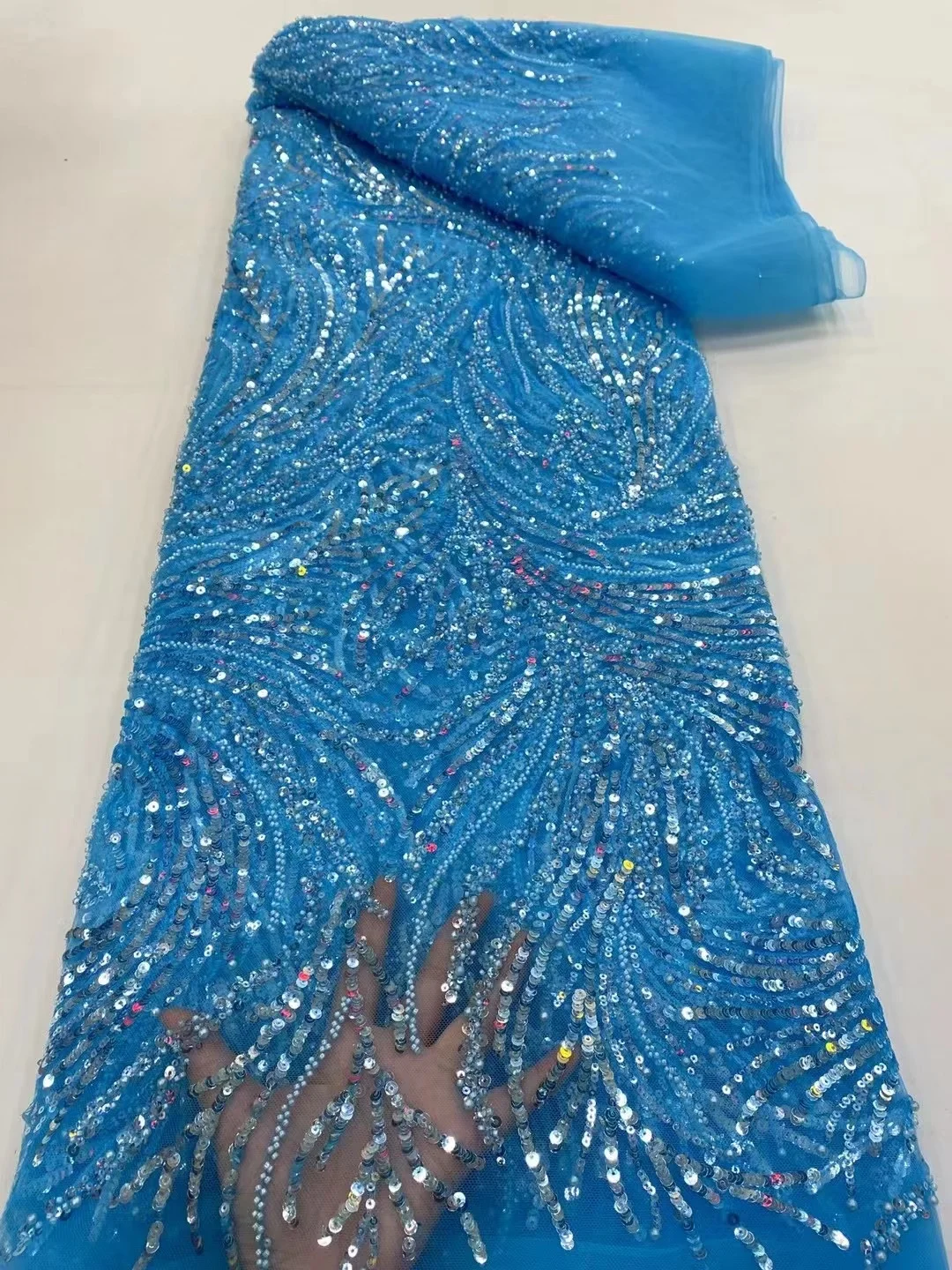 Новейшие великолепные синие африканские кружевные ткани ручной работы, роскошная нигерийская ткань для вечернего платья
Новейшие великолепные синие африканские кружевные ткани ручной работы, роскошная нигерийская ткань для вечернего платья