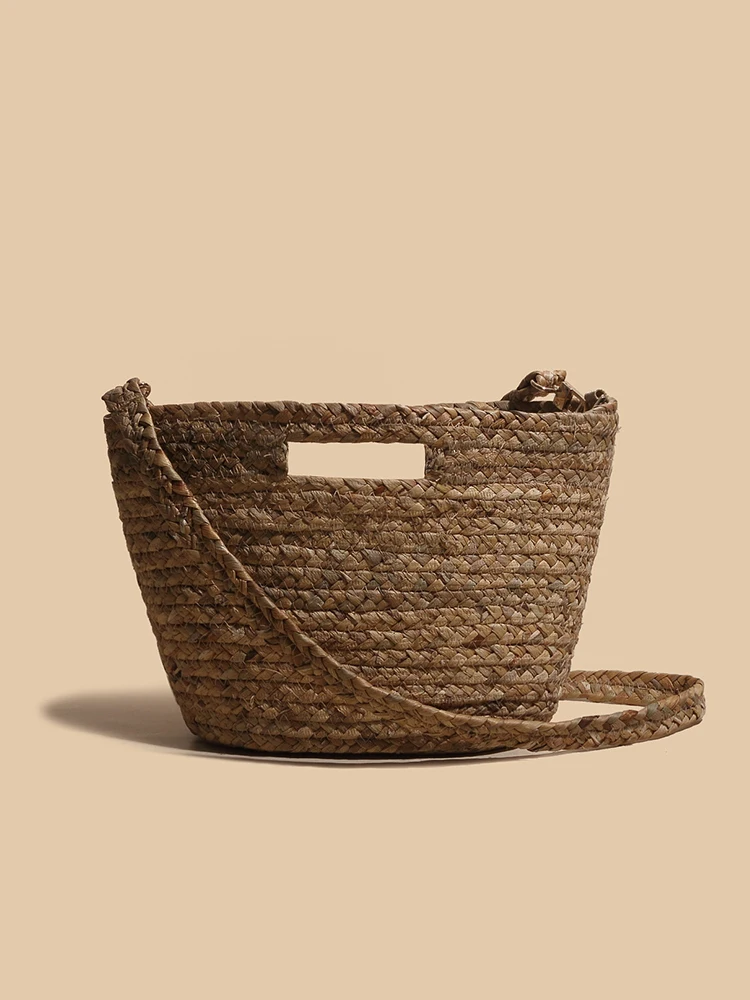 Vintage Straw Bucket Messenger Bag Woman Designer Handmade Rattan Large Handbag Women'S Summer Casual Beach Big Shoulder Bag
Vintage Straw Bucket Messenger Bag Woman Designer Handmade Rattan Large Handbag Women'S Summer Casual Beach Big Shoulder Bag