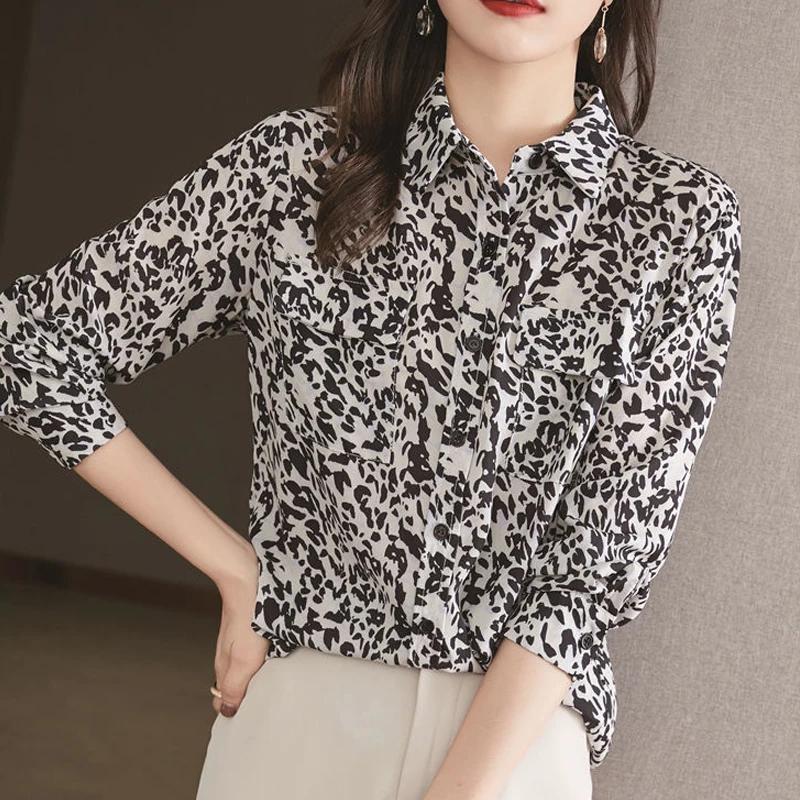 2023 Spring Autumn New Fashion Leopard Print Chic Street Button Up Shirts Casual Simple Long Sleeve Loose Tops Blouses for Women
2023 Spring Autumn New Fashion Leopard Print Chic Street Button Up Shirts Casual Simple Long Sleeve Loose Tops Blouses for Women
