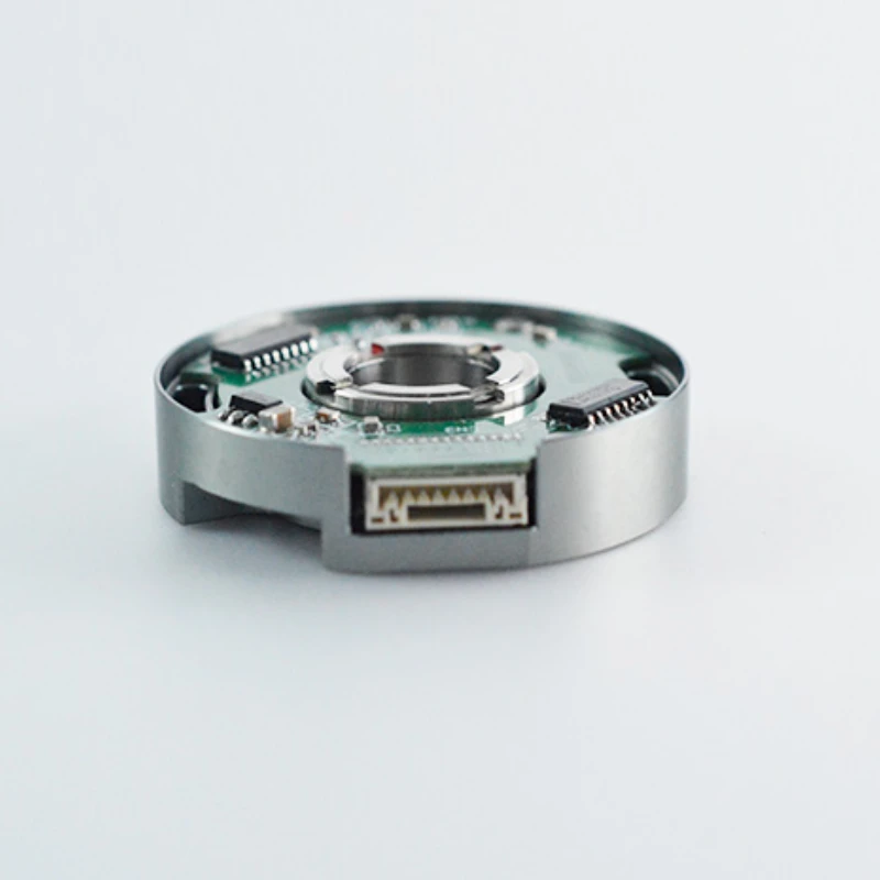 P48 Incremental angle encoder with integral bearing built-in stator 8-14mm through hole 2500ppr with UVW signal 6/8/16 poles
P48 Incremental angle encoder with integral bearing built-in stator 8-14mm through hole 2500ppr with UVW signal 6/8/16 poles