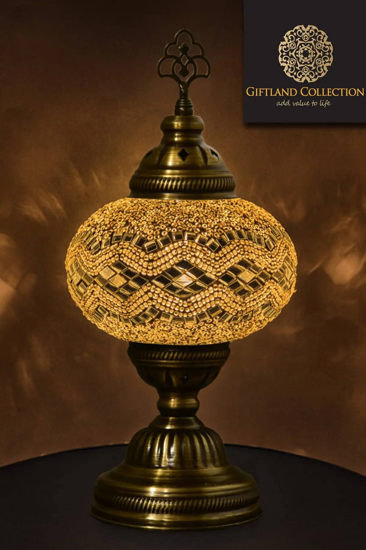 Desktop Authentic Mosaic Lamp-3no-1st Quality Glass And Metal Apparatus table lamp bedroom living room home decoration product
Desktop Authentic Mosaic Lamp-3no-1st Quality Glass And Metal Apparatus table lamp bedroom living room home decoration product