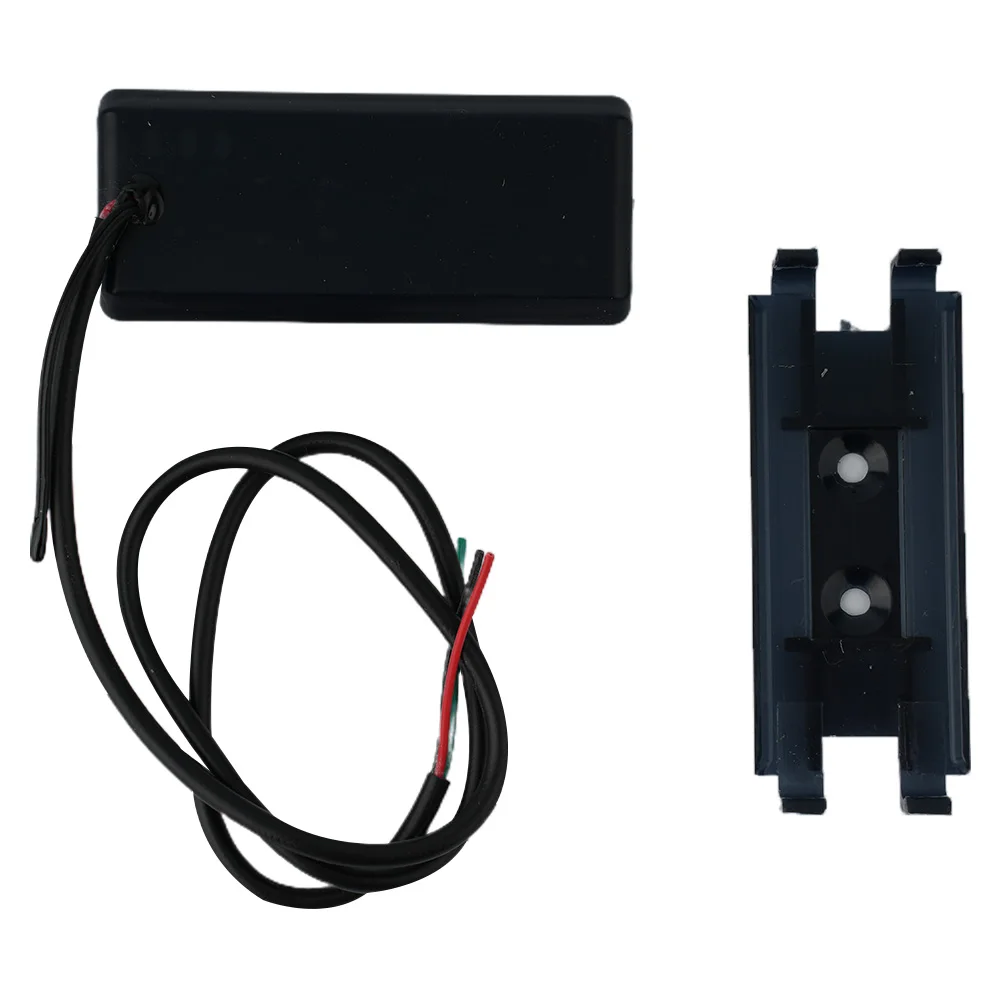 Mini 3-in-1 LED Display Motorcycle Air Temperature & Time Clock & Voltage Meter 12V High Quality Motorcycle Voltmeter
Mini 3-in-1 LED Display Motorcycle Air Temperature & Time Clock & Voltage Meter 12V High Quality Motorcycle Voltmeter