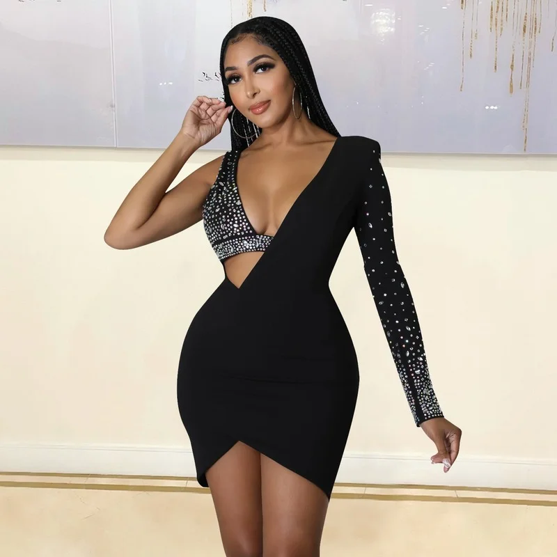 Sexy Sleeveless Rhinestone Crystal Irregular Mini Dress Womens Deep V Neck Patchwork Bodycon Night Clubwear Dresses
Sexy Sleeveless Rhinestone Crystal Irregular Mini Dress Womens Deep V Neck Patchwork Bodycon Night Clubwear Dresses