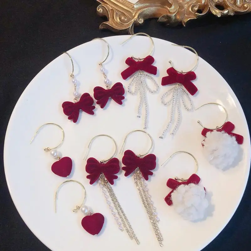 Универсальные серьги с бантом и подвеской яркого цвета, удобные и Милые новогодние красные серьги, рождественские серьги 
Универсальные серьги с бантом и подвеской яркого цвета, удобные и Милые новогодние красные серьги, рождественские серьги