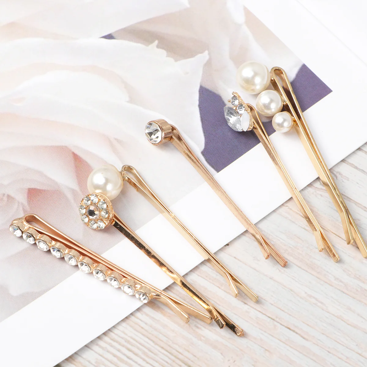 12pcs Hair Clips Minimalist Hair Clip Hair Clips Pearl Hair Clip Rhinestone Bobby Pin Rhinestone Bangs Clip Pearl Hairpin
12pcs Hair Clips Minimalist Hair Clip Hair Clips Pearl Hair Clip Rhinestone Bobby Pin Rhinestone Bangs Clip Pearl Hairpin