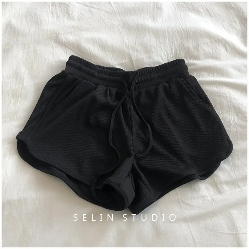 Sports Casual Shorts Women's Summer New Korean Version All-match Fitness Running Wide-leg Gym Shorts Yoga Hot Shorts Thin Shorts
Sports Casual Shorts Women's Summer New Korean Version All-match Fitness Running Wide-leg Gym Shorts Yoga Hot Shorts Thin Shorts