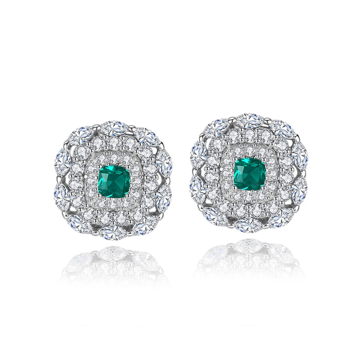 Luxury Artificial Emerald Stud Earrings for Women S925 Sterling Silver Shiny Gemstone Eardrop Fine Jewelry Gifts for Wife
Luxury Artificial Emerald Stud Earrings for Women S925 Sterling Silver Shiny Gemstone Eardrop Fine Jewelry Gifts for Wife