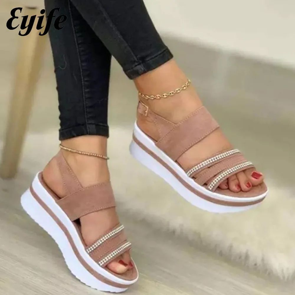 Сандалии женские на платформе, Босоножки с открытым носком, со стразами, удобная обувь для дома, офиса, пляжа, лето 2022
Сандалии женские на платформе, Босоножки с открытым носком, со стразами, удобная обувь для дома, офиса, пляжа, лето 2022