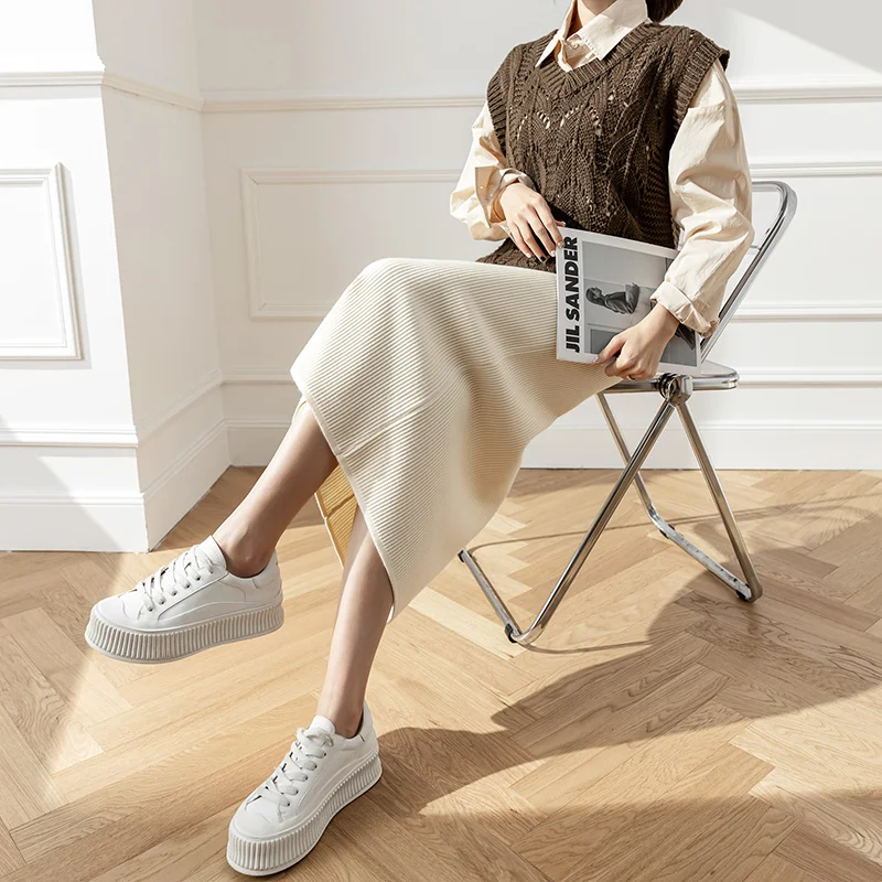 Autumn New Sports and Leisure Skirts Are Thin Drawstring Knitted Skirts Mid-length Black Guard Skirts Straight Skirt Women
Autumn New Sports and Leisure Skirts Are Thin Drawstring Knitted Skirts Mid-length Black Guard Skirts Straight Skirt Women
