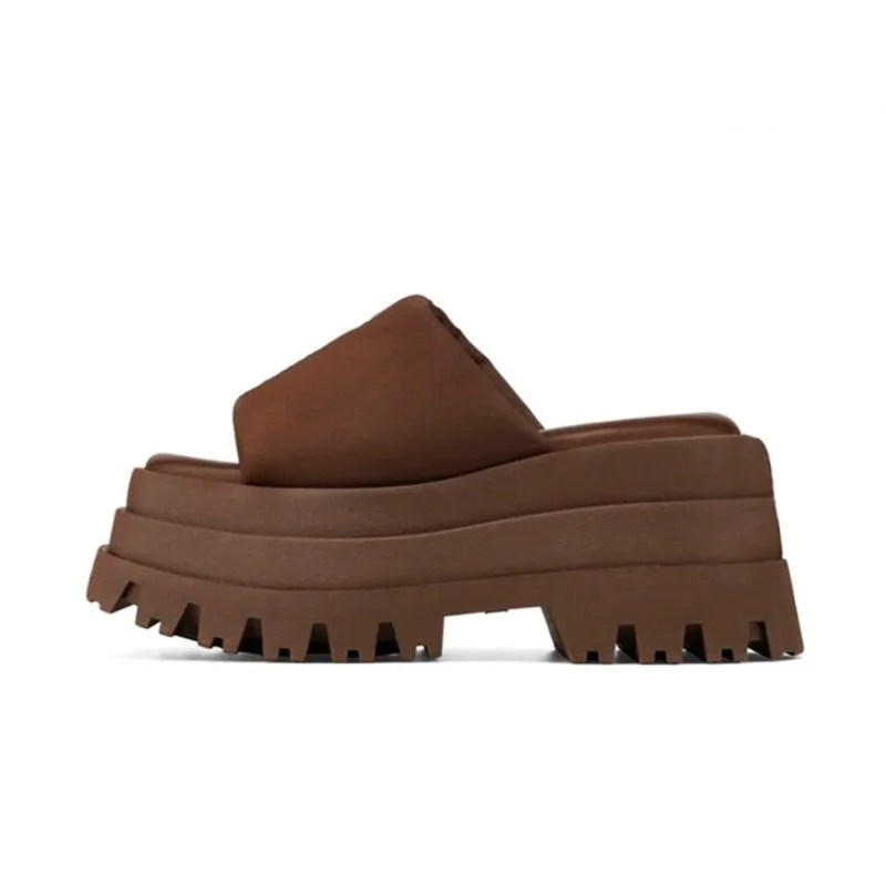 new fashion black dress party casual shoes woman slippers big size brand chunky high heels platform wedge shoes women's sandals
new fashion black dress party casual shoes woman slippers big size brand chunky high heels platform wedge shoes women's sandals