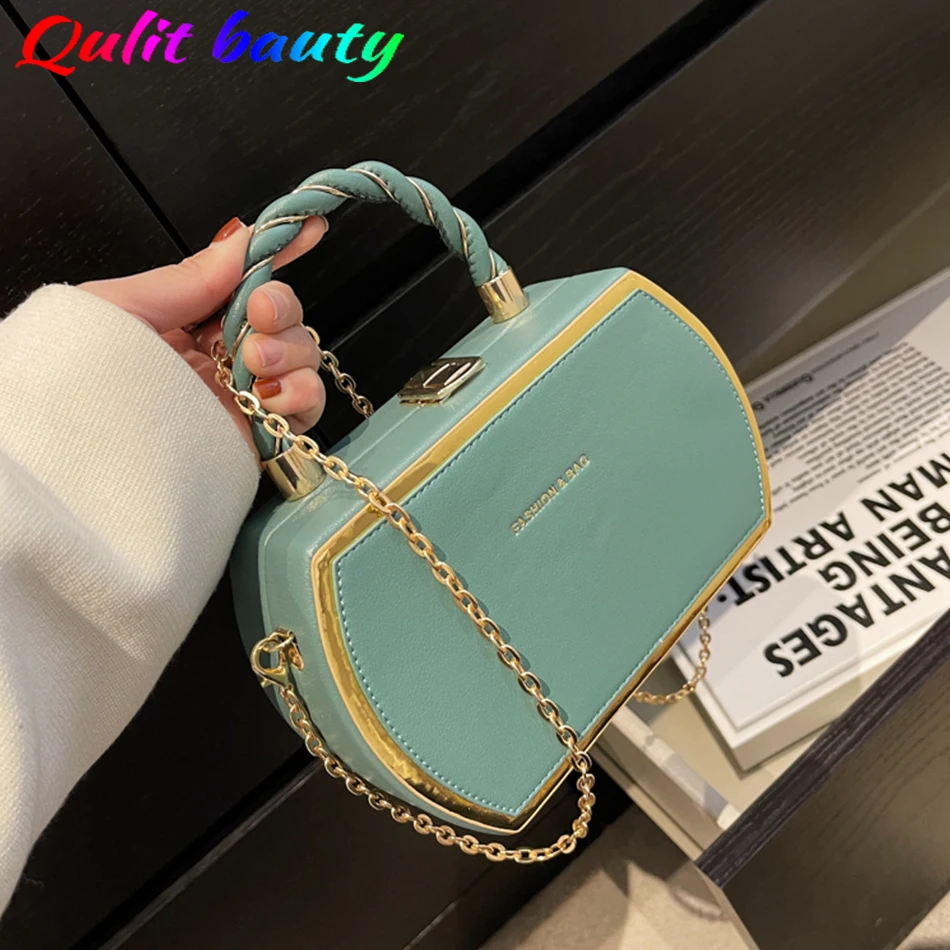 Box Fashion PU Leather Women Handbag with Short Handle Spring 2022 Designer Oval Shoulder Crossbody Bag Luxury Brand Chain Tote
Box Fashion PU Leather Women Handbag with Short Handle Spring 2022 Designer Oval Shoulder Crossbody Bag Luxury Brand Chain Tote