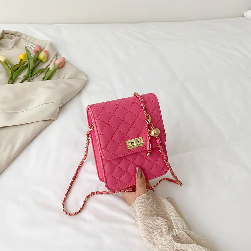 New Fashion Casual Shoulder Chain Bag Candy Color Diamond Lattice Bag Mobile Phone Bag Crossbody Small Square Bag Lady Tota Bag
New Fashion Casual Shoulder Chain Bag Candy Color Diamond Lattice Bag Mobile Phone Bag Crossbody Small Square Bag Lady Tota Bag