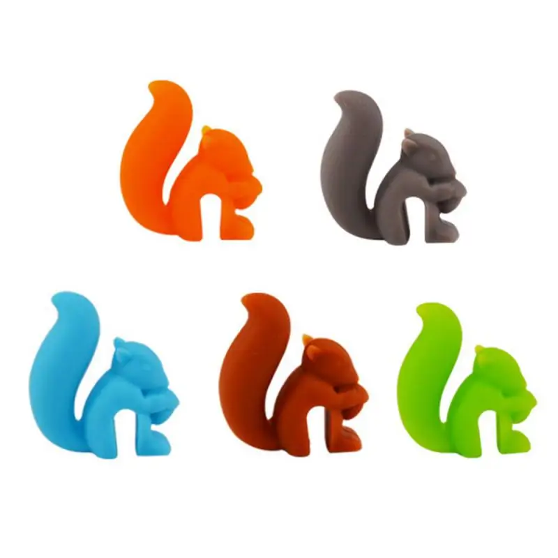 1/5PCS Wine Cup Recognizer Durable Silicone Squirrel Tea Bag Hanging Party Cup Pendant For Household Bar Creative Accessories
1/5PCS Wine Cup Recognizer Durable Silicone Squirrel Tea Bag Hanging Party Cup Pendant For Household Bar Creative Accessories
