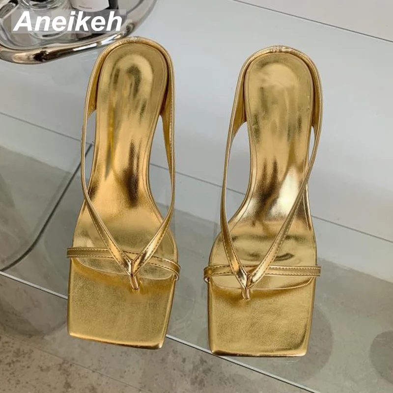 Новые модные выразительные женские шлепанцы Aneikeh на тонком высоком каблуке сандалии без шнуровки с закрытым носком женские Вечерние Нарядн...
Новые модные выразительные женские шлепанцы Aneikeh на тонком высоком каблуке сандалии без шнуровки с закрытым носком женские Вечерние Нарядн...