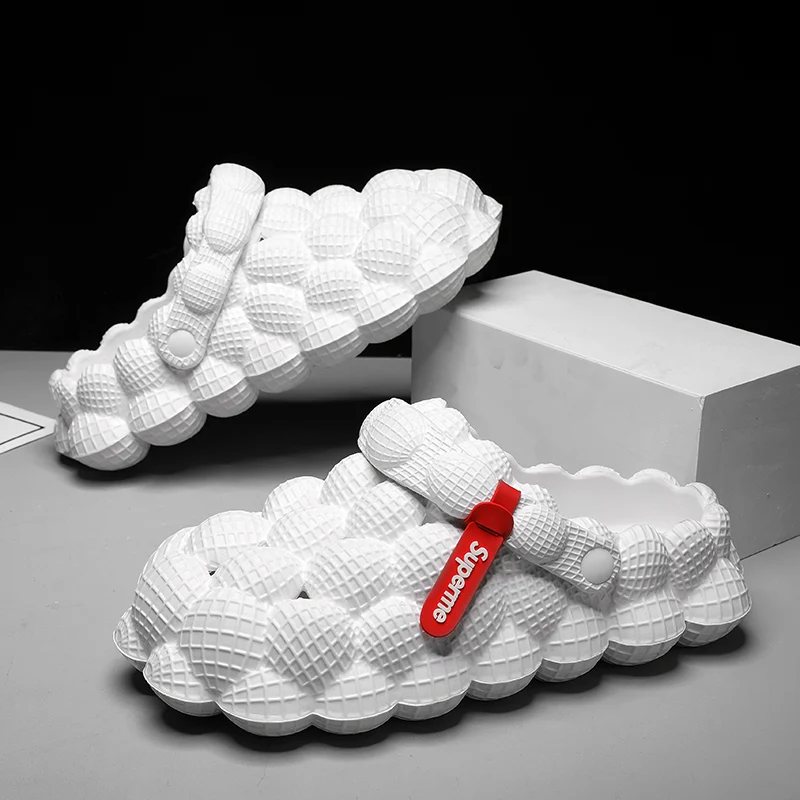 Summer Slippers Lovers Fashion Thick-soled Hole Shoes Leisure Outdoor Beach Shoes Non-slip Baotou Men's Tide Sandals
Summer Slippers Lovers Fashion Thick-soled Hole Shoes Leisure Outdoor Beach Shoes Non-slip Baotou Men's Tide Sandals