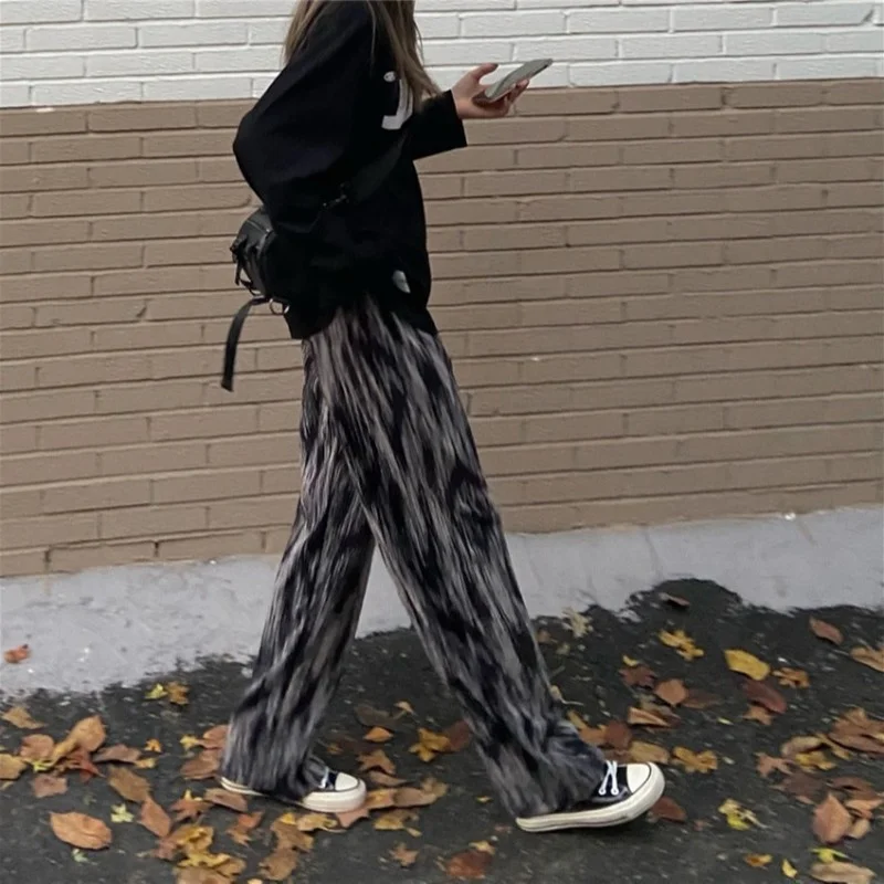 Vintage Tie Dye Women's Pants Y2k Harajuku Street Retro Casual Loose Wide Leg Trousers Suit Cloth Hip Hop Joggers Straight Pants
Vintage Tie Dye Women's Pants Y2k Harajuku Street Retro Casual Loose Wide Leg Trousers Suit Cloth Hip Hop Joggers Straight Pants