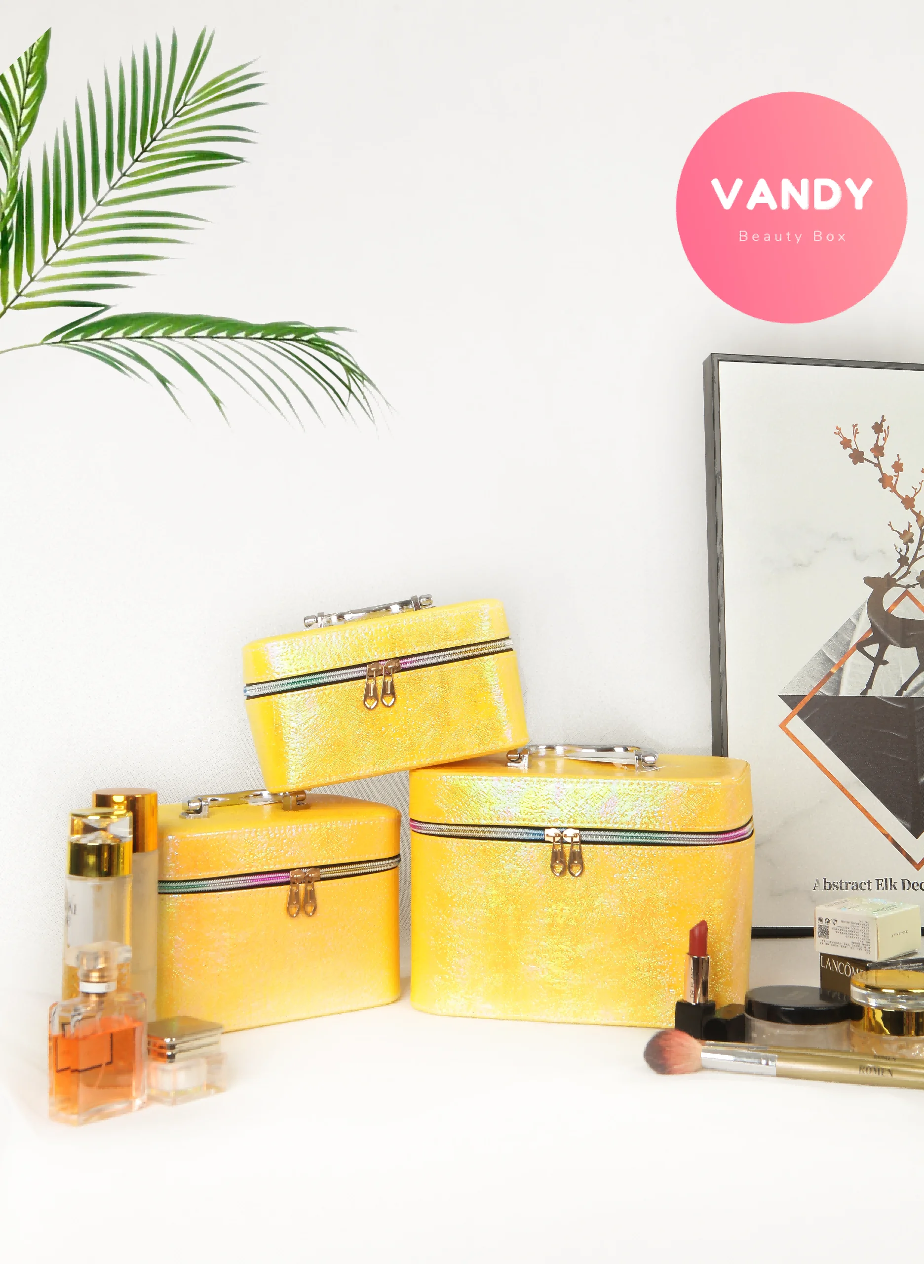 2022 Yellow Leather Ladies Cosmetic Casebag for women Home Travel Must-Have Large-Capacity Korean Style
2022 Yellow Leather Ladies Cosmetic Casebag for women Home Travel Must-Have Large-Capacity Korean Style