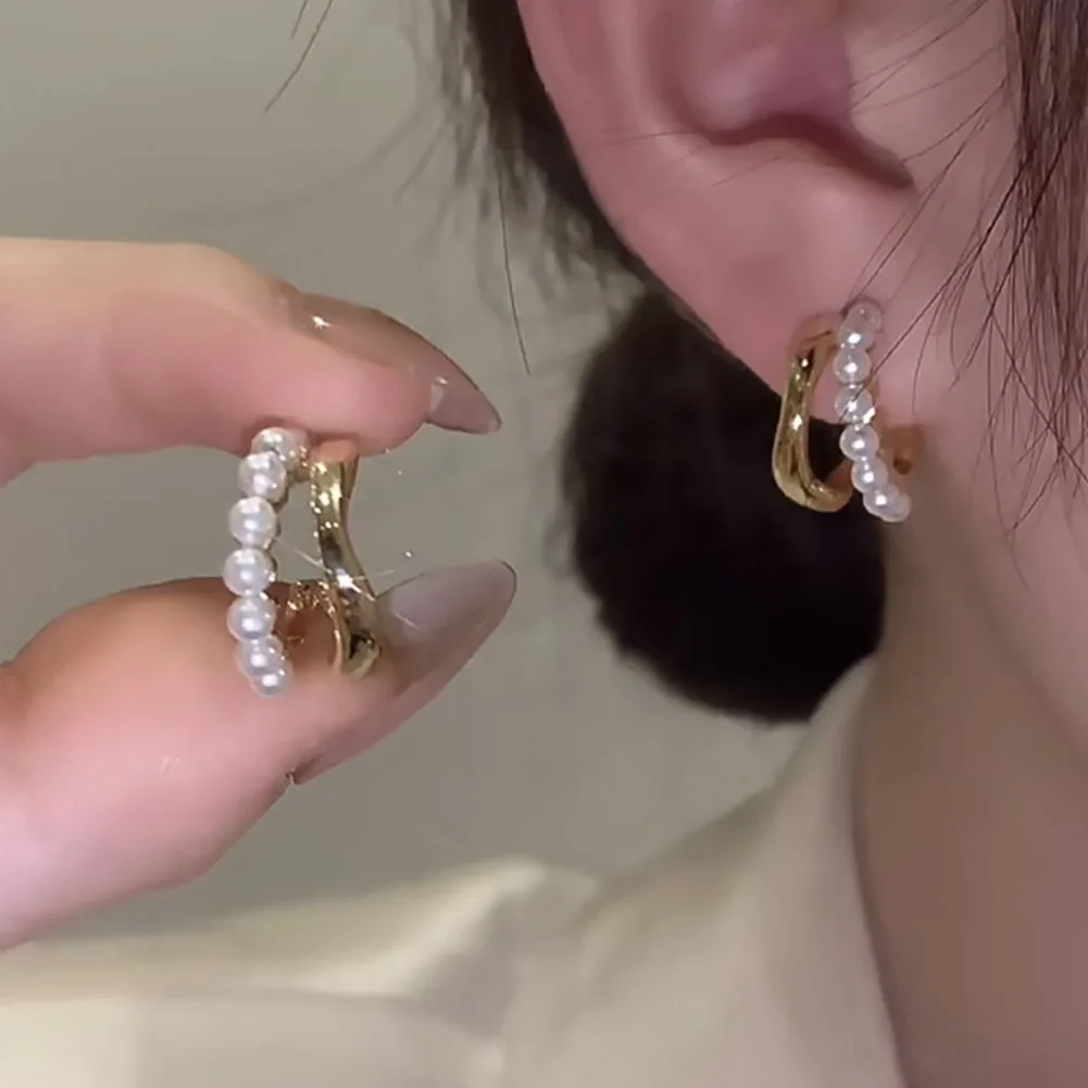 Женские уникальные серьги-гвоздики с жемчугом
Женские уникальные серьги-гвоздики с жемчугом