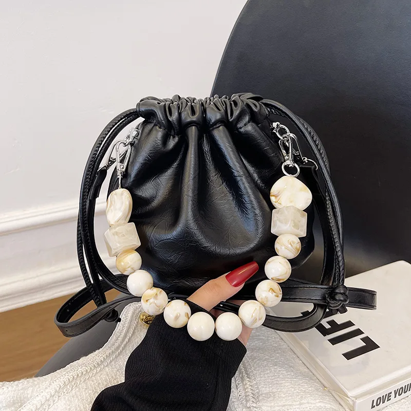 Luxurious Bucket Shoulder Bags For Women Drawstring Crossbody Bag 2023 New Messenger Bags Ladies Pu Leather Handbag Sac Femme
Luxurious Bucket Shoulder Bags For Women Drawstring Crossbody Bag 2023 New Messenger Bags Ladies Pu Leather Handbag Sac Femme