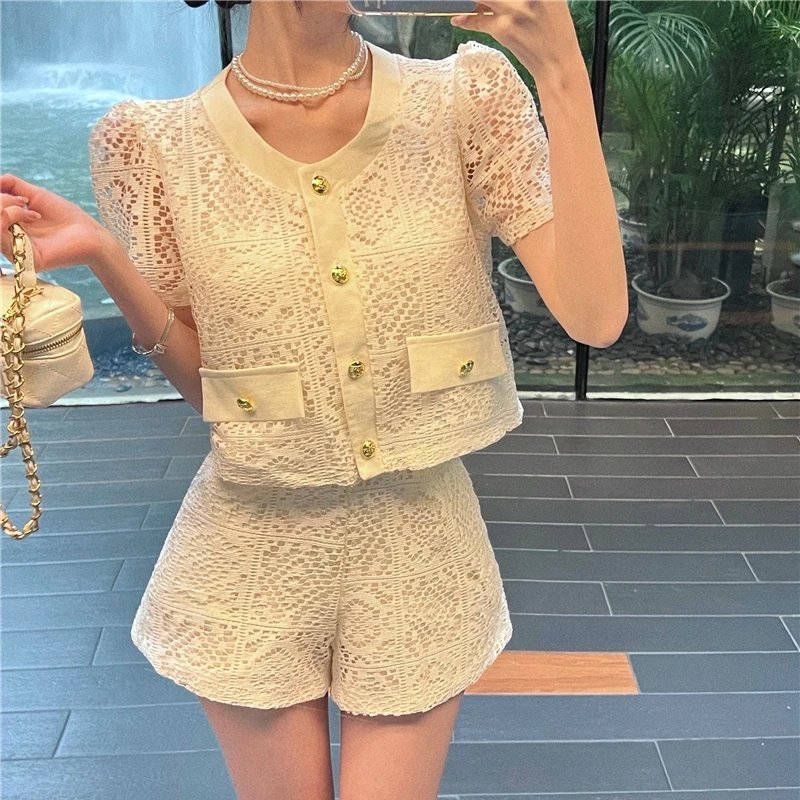 Women 2 Piece Sets French Vintage Summer 2022 New Hollow Out Lace Round Collar Top + Shorts Suits Fashion Elegant Female Set
Women 2 Piece Sets French Vintage Summer 2022 New Hollow Out Lace Round Collar Top + Shorts Suits Fashion Elegant Female Set