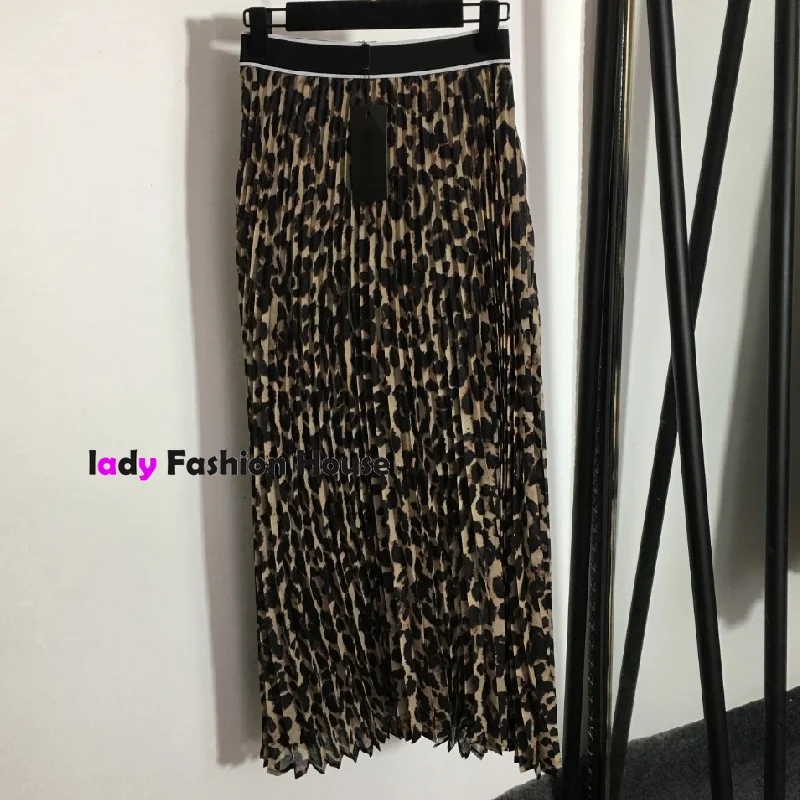 Summer new luxury design leopard print ribbon elastic high waist pleated skirt pleated mini skirt skirts womens long skirts for
Summer new luxury design leopard print ribbon elastic high waist pleated skirt pleated mini skirt skirts womens long skirts for