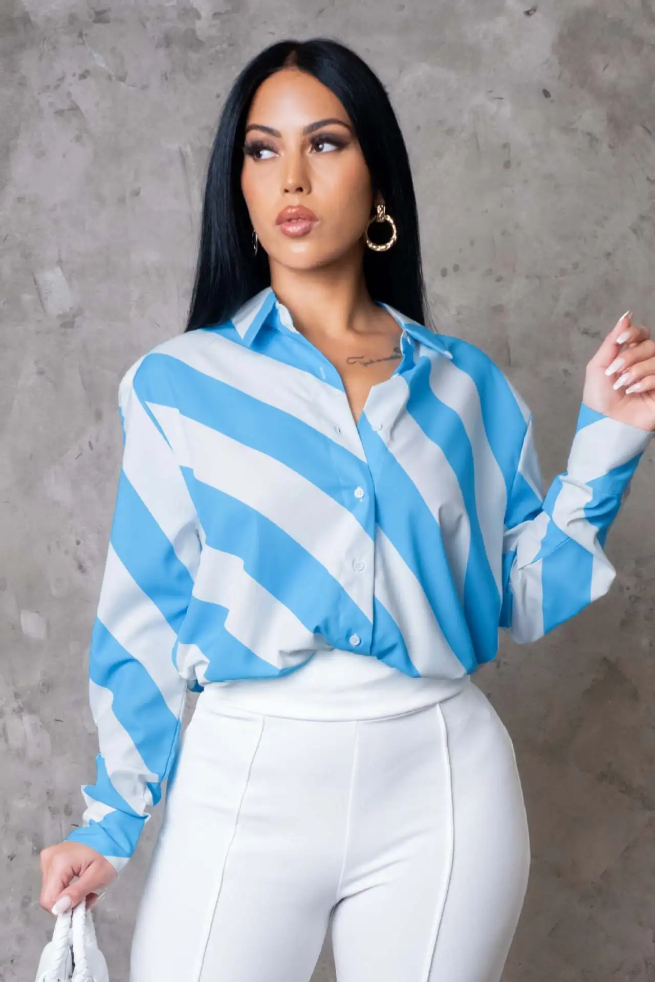 Spring and Summer Casual Long Sleeve Stripes Button Blouse Top 2023 Fashion Women Elegant Office Loose Turn-down All-matc Shirts
Spring and Summer Casual Long Sleeve Stripes Button Blouse Top 2023 Fashion Women Elegant Office Loose Turn-down All-matc Shirts