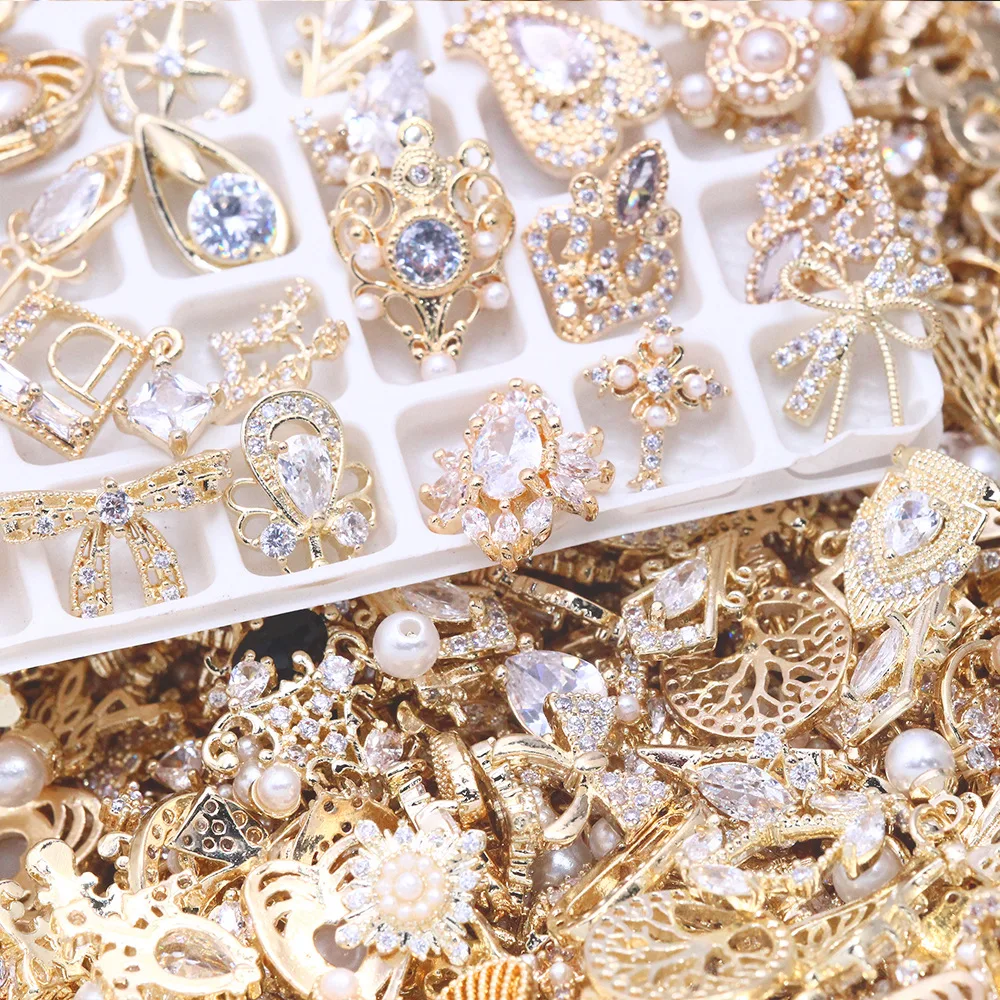 50/100Pcs Luxury Zircon Alloy Nail Charms Mixed Loading Butterfly Pearl Rhinestones 3D Fascination Designer Nail Art Decoration
50/100Pcs Luxury Zircon Alloy Nail Charms Mixed Loading Butterfly Pearl Rhinestones 3D Fascination Designer Nail Art Decoration