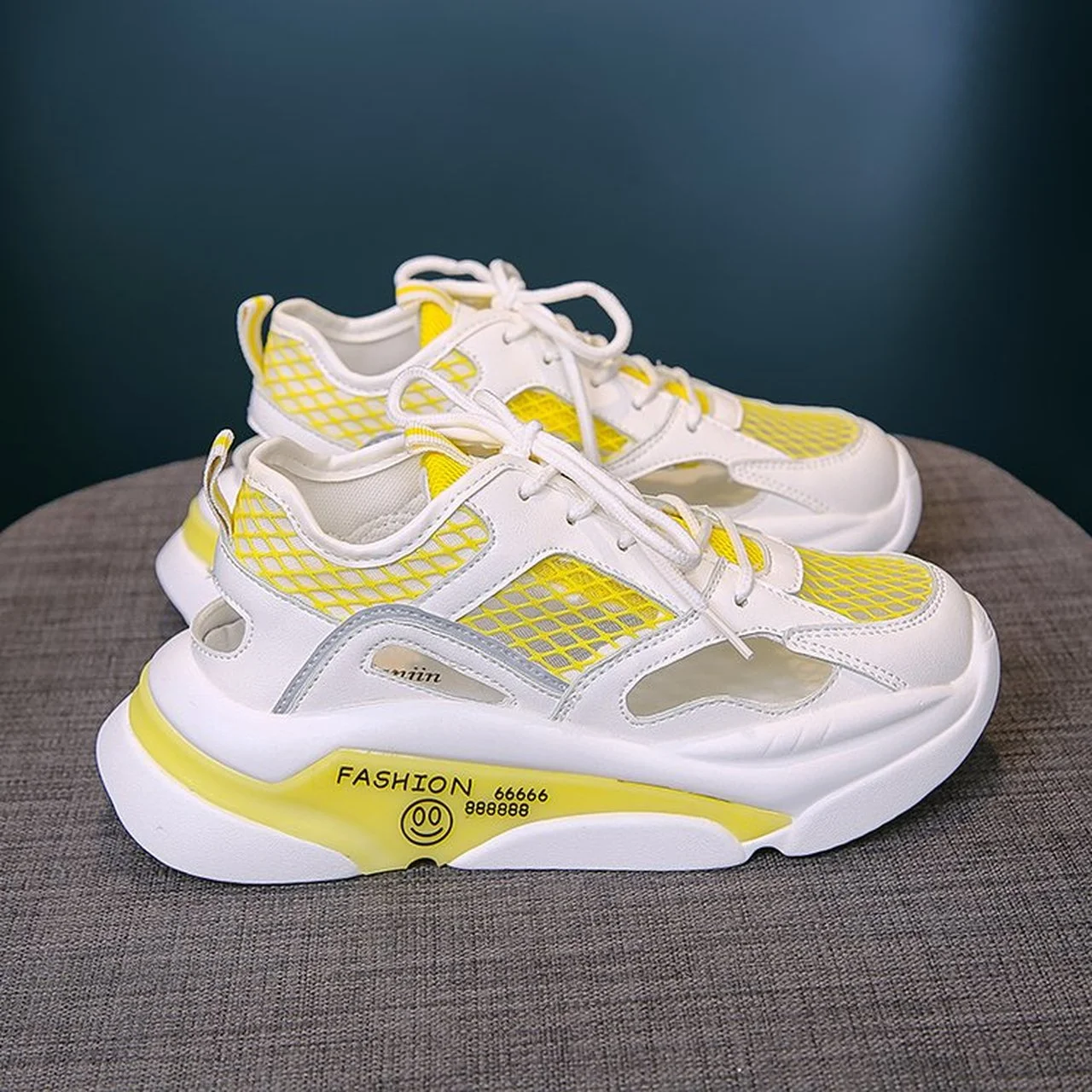 Summer Womens Sports Sandals 2022 New Mesh Hollow Breathable Womens Shoes All-match Lightweight and Thick-soled White Shoes
Summer Womens Sports Sandals 2022 New Mesh Hollow Breathable Womens Shoes All-match Lightweight and Thick-soled White Shoes