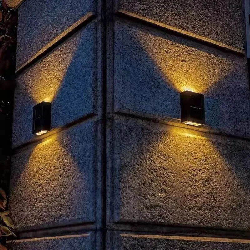 Smart Solar LED Outdoor Light Waterproof Garden Decor Lamps for Balcony Courtyard Street Wall Light Garden Outdoor Solar Lamp
Smart Solar LED Outdoor Light Waterproof Garden Decor Lamps for Balcony Courtyard Street Wall Light Garden Outdoor Solar Lamp