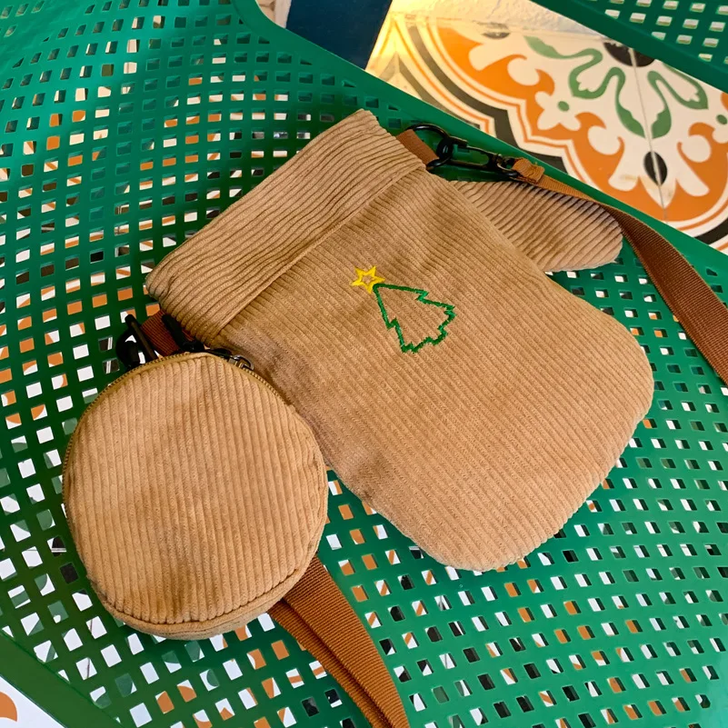 Autumn And Winter Trendy Small bag Korean Style Trendy Shoulder Bag ladies Corduroy Small bag Women Shoulder Bags Casual brand
Autumn And Winter Trendy Small bag Korean Style Trendy Shoulder Bag ladies Corduroy Small bag Women Shoulder Bags Casual brand