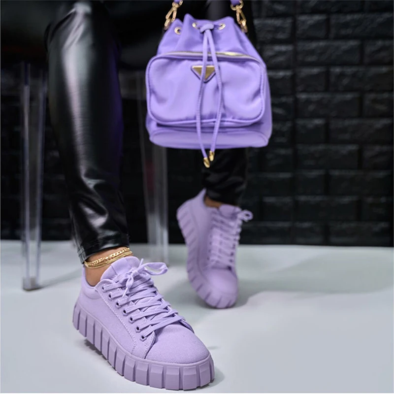 2022 Women Lace Up Flat Platform Sneaker Woman Print Breathable Color Shoes Female Cross Tied Ladies Summer New Casual Plus Size
2022 Women Lace Up Flat Platform Sneaker Woman Print Breathable Color Shoes Female Cross Tied Ladies Summer New Casual Plus Size