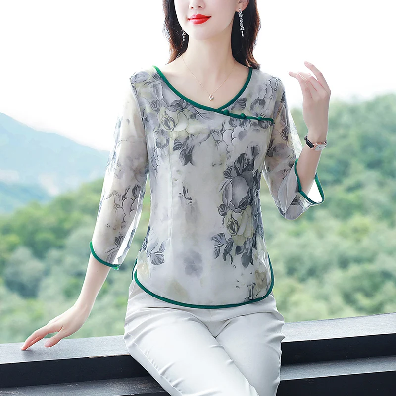 2023 Summer New Ink Painting Fashionable Women Blouse Middle-aged Mothers Print Loose Chiffon Round Neck Short Sleeves T471
2023 Summer New Ink Painting Fashionable Women Blouse Middle-aged Mothers Print Loose Chiffon Round Neck Short Sleeves T471
