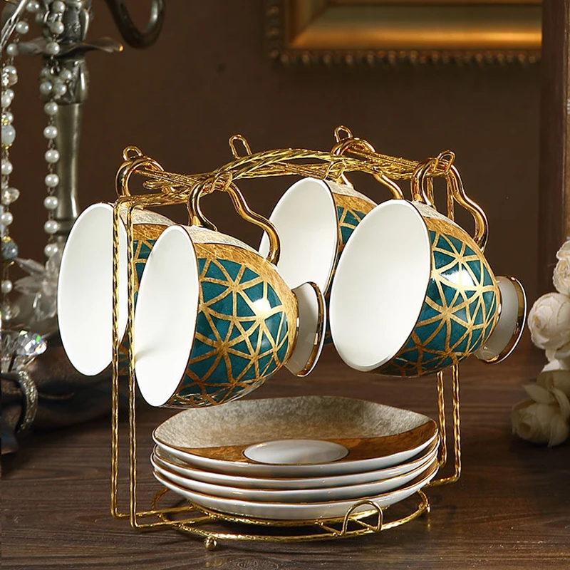 

Набор кофейных чашек из костяного фарфора, керамический набор для послеобеденного чая, Элегантный Светлый роскошный цветочный чайный сервиз для дома, гостиной