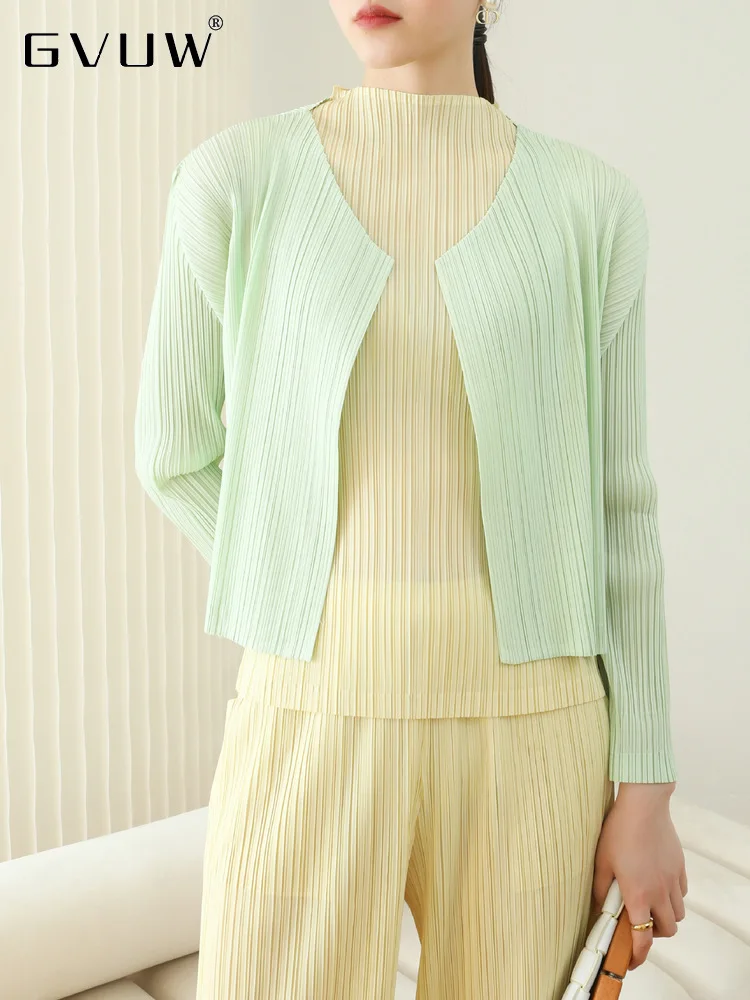 GVUW Simply Elegant Pleated Solid Color Shirt Women Long Sleeve V-neck Loose 2023 Spring New Female Elegant Cardigan Top 17G0709
GVUW Simply Elegant Pleated Solid Color Shirt Women Long Sleeve V-neck Loose 2023 Spring New Female Elegant Cardigan Top 17G0709