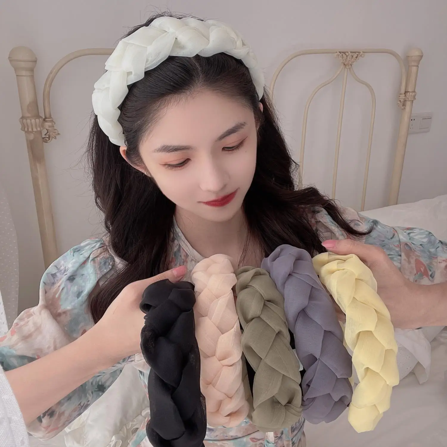 Fashion Solid Color Bubbly Braided Tulle Headband Girls Hairband Headbands Headwear Headband Hairbands Women's Hair Accessories
Fashion Solid Color Bubbly Braided Tulle Headband Girls Hairband Headbands Headwear Headband Hairbands Women's Hair Accessories