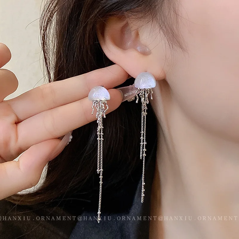 Fashion Transparent Jellyfish Earrings For Women 2023 Fashion Chain Tassels Earrings Young Girls Punk Jewelry Stud Luxury Girl
Fashion Transparent Jellyfish Earrings For Women 2023 Fashion Chain Tassels Earrings Young Girls Punk Jewelry Stud Luxury Girl