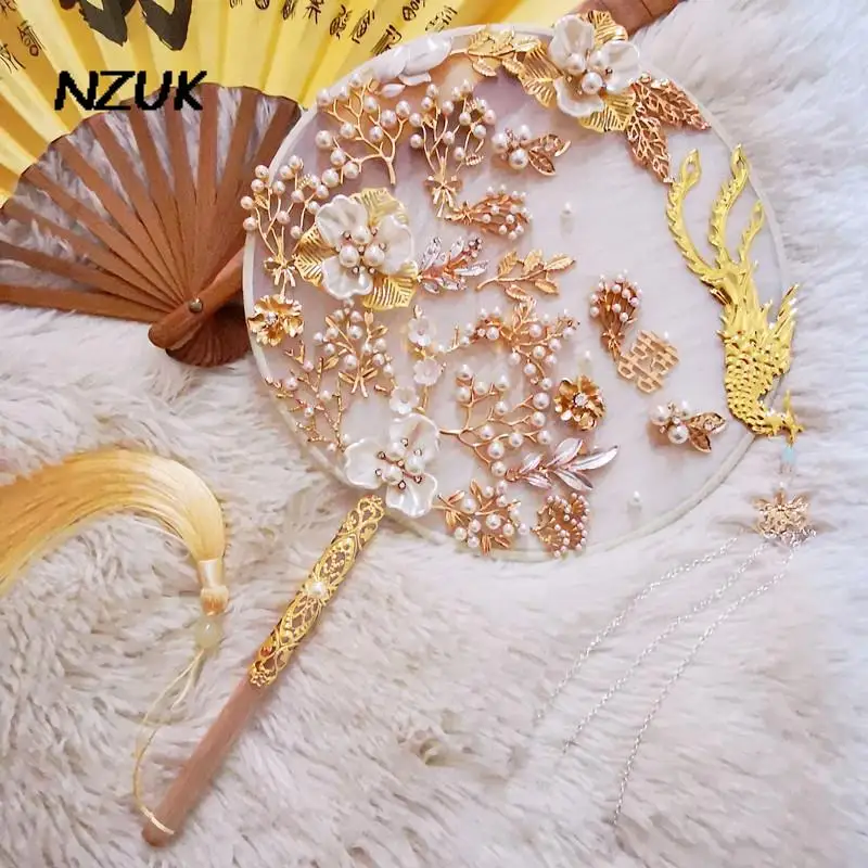 NZUK Elegance Chinese Bridal Fan Bouquet Handmade Flowers with Pearl Wedding Round Hand Fan Brides Accessories
NZUK Elegance Chinese Bridal Fan Bouquet Handmade Flowers with Pearl Wedding Round Hand Fan Brides Accessories
